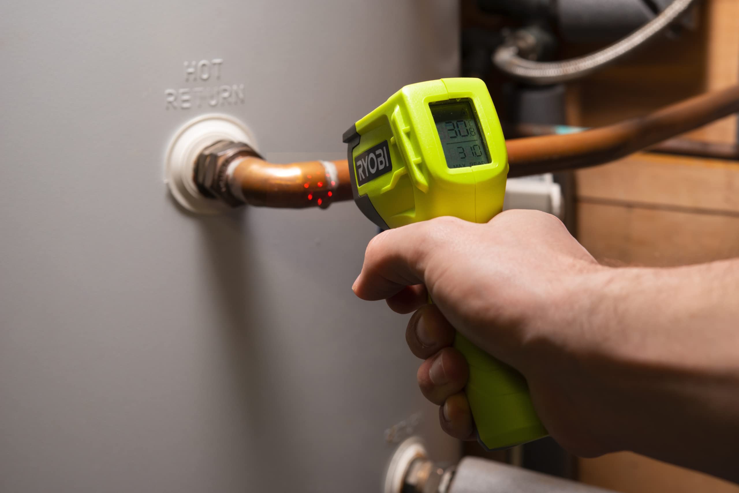 ryobi-rbirt08-termometro-infrarossi-18v-one-intervallo-50-c-a-550-c-rapporto-8-1 image 6