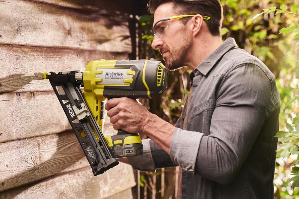 ryobi-r15gn18-0-groppinatrice-angolata-18v-one-15ga-airstrike-groppini-24-64-mm- image 2