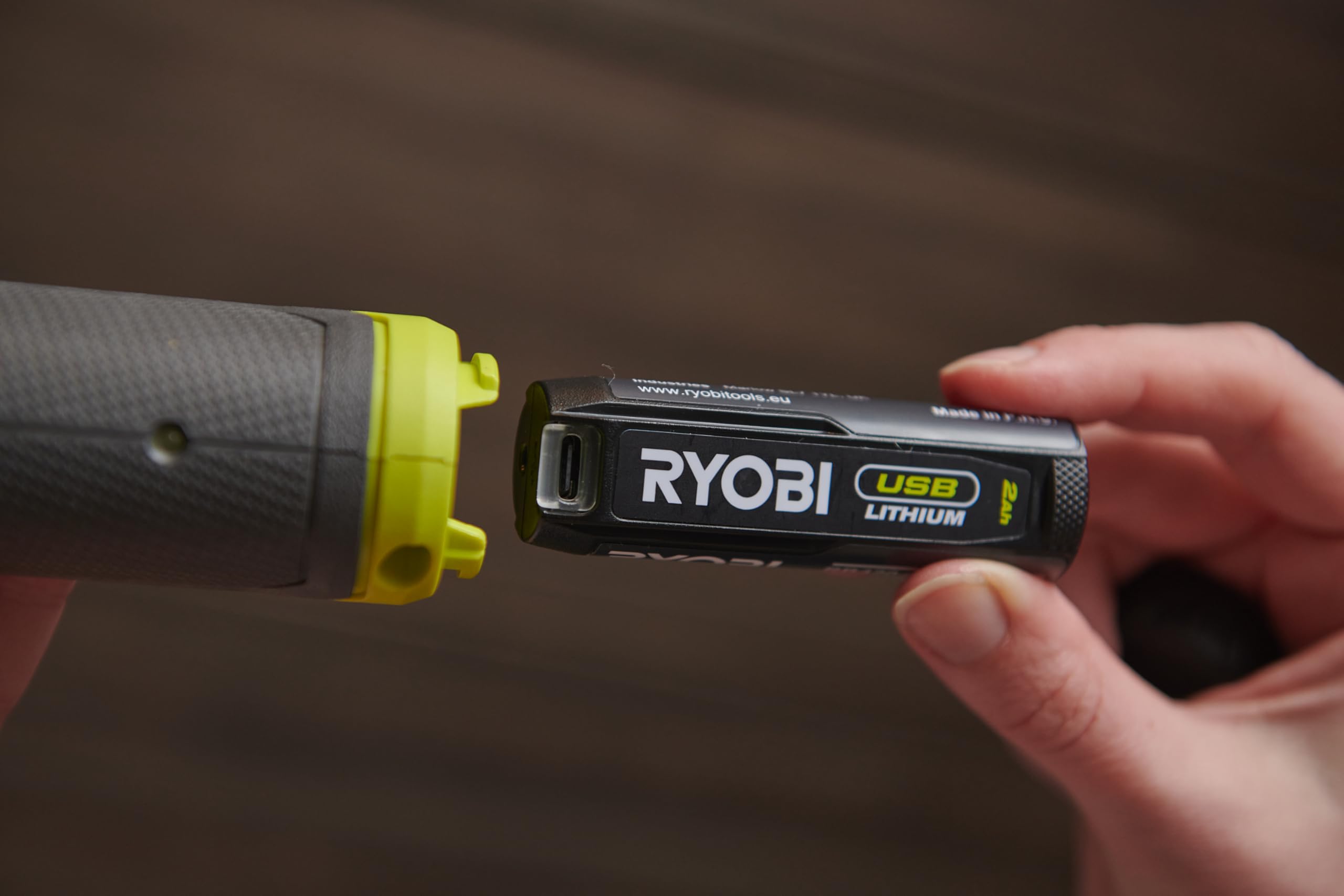 ryobi-rr14w4-120g-avvitatore-a-cricchetto-con-batteria-usb-4v-2-0-ah-coppia-8-nm image 3