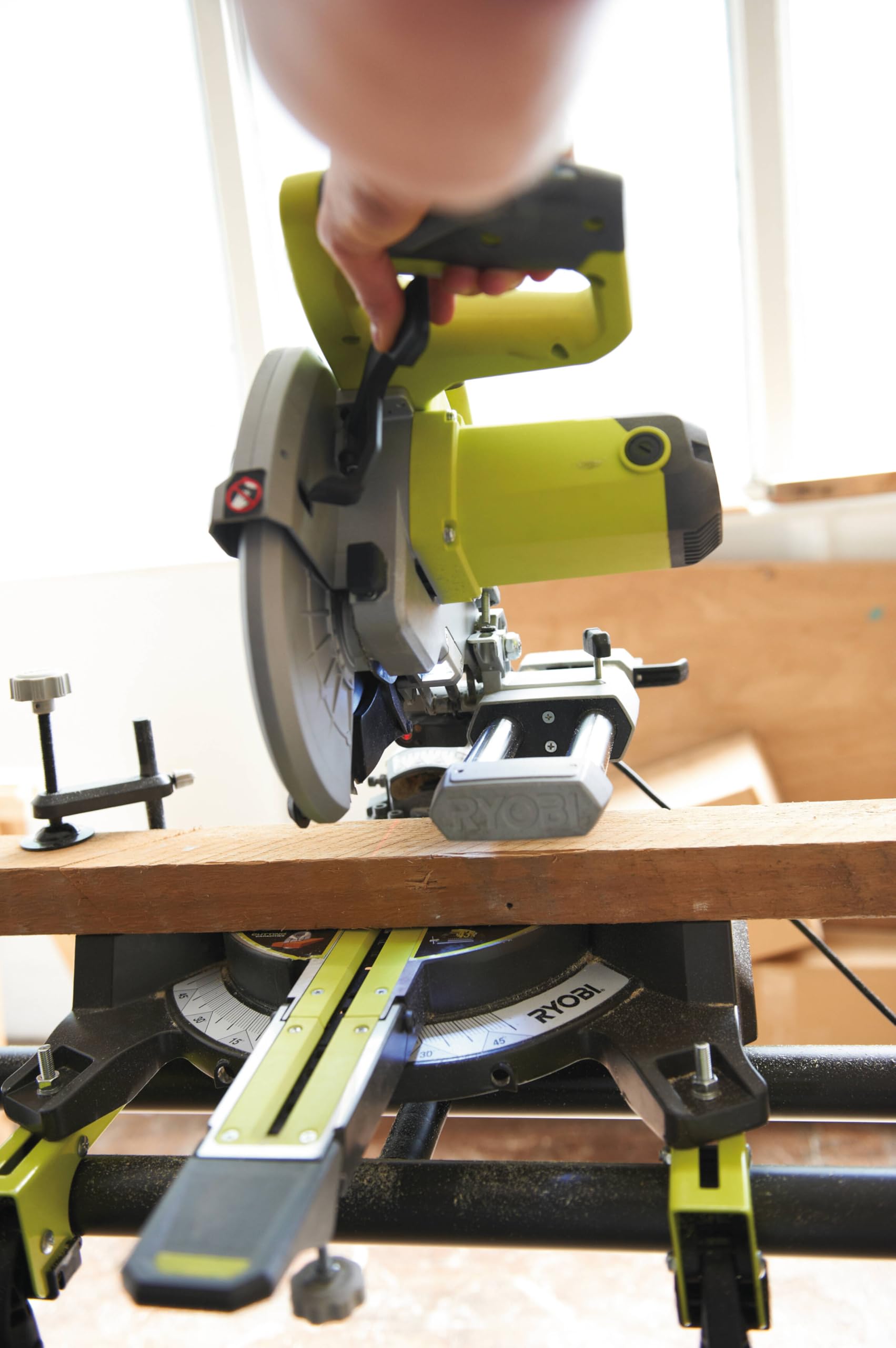 ryobi-ems216l-troncatrice-radiale-a-cavo-1500w-lama-216-mm-48-denti-capacit-di-t image 4