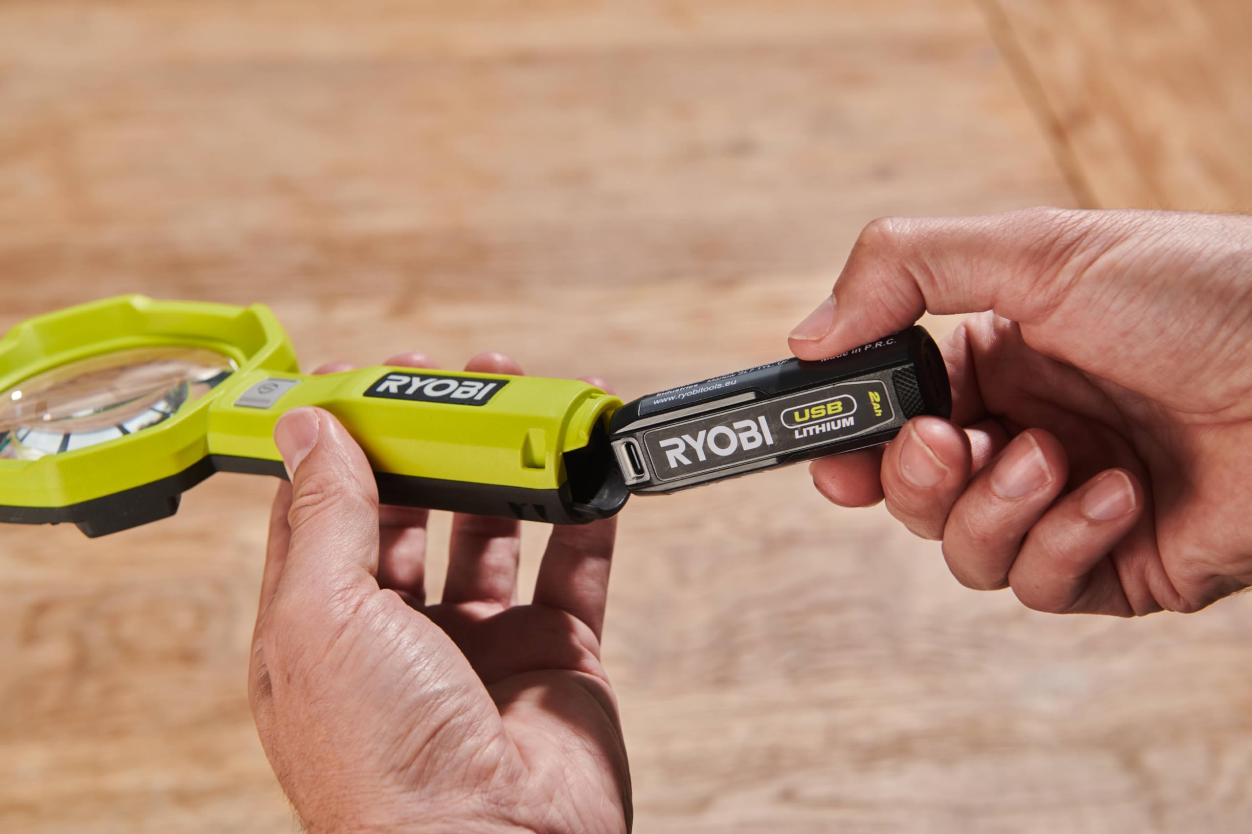ryobi-rml4-120g-lente-d-ingrandimento-illuminata-a-batteria-4v-usb-lithium-ingra image 2