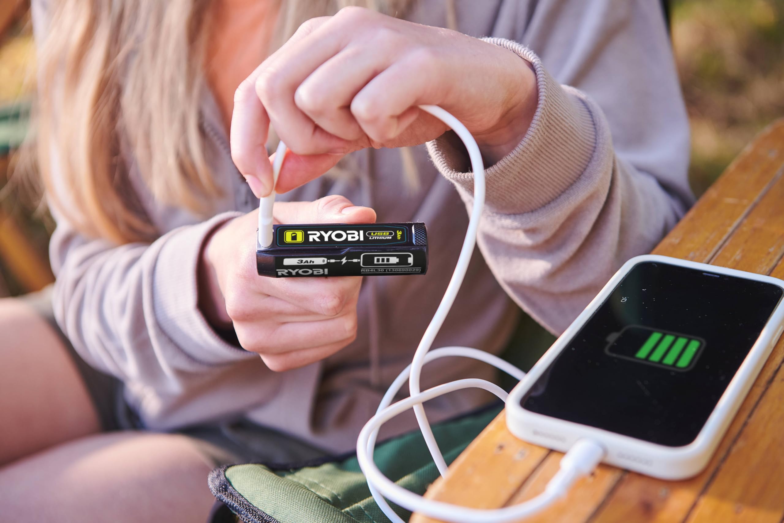 ryobi-rb4l20-batteria-al-litio-usb-4v-2-0ah-con-ricarica-usb-c-e-indicatore-led- image 4