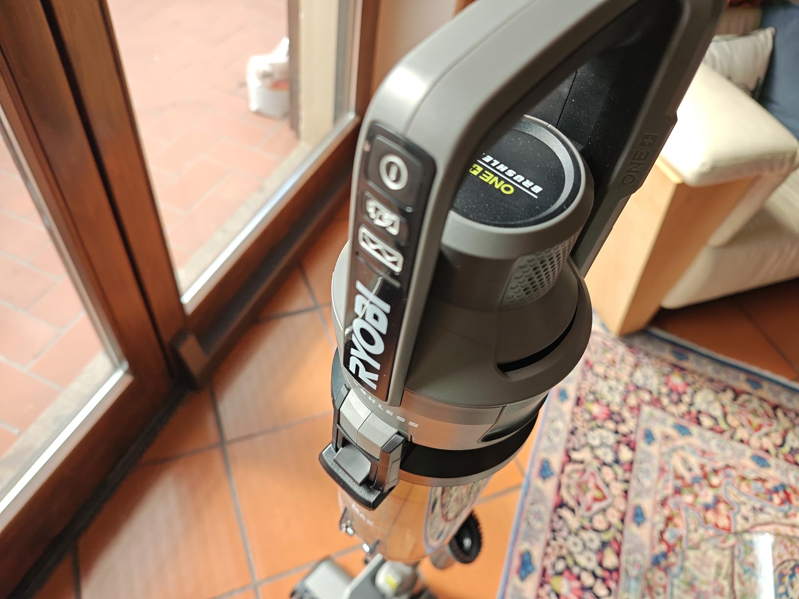 Giovane famiglia approva