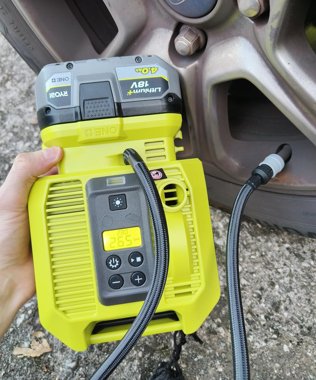 Ottimo gonfiatore, consuma batteria