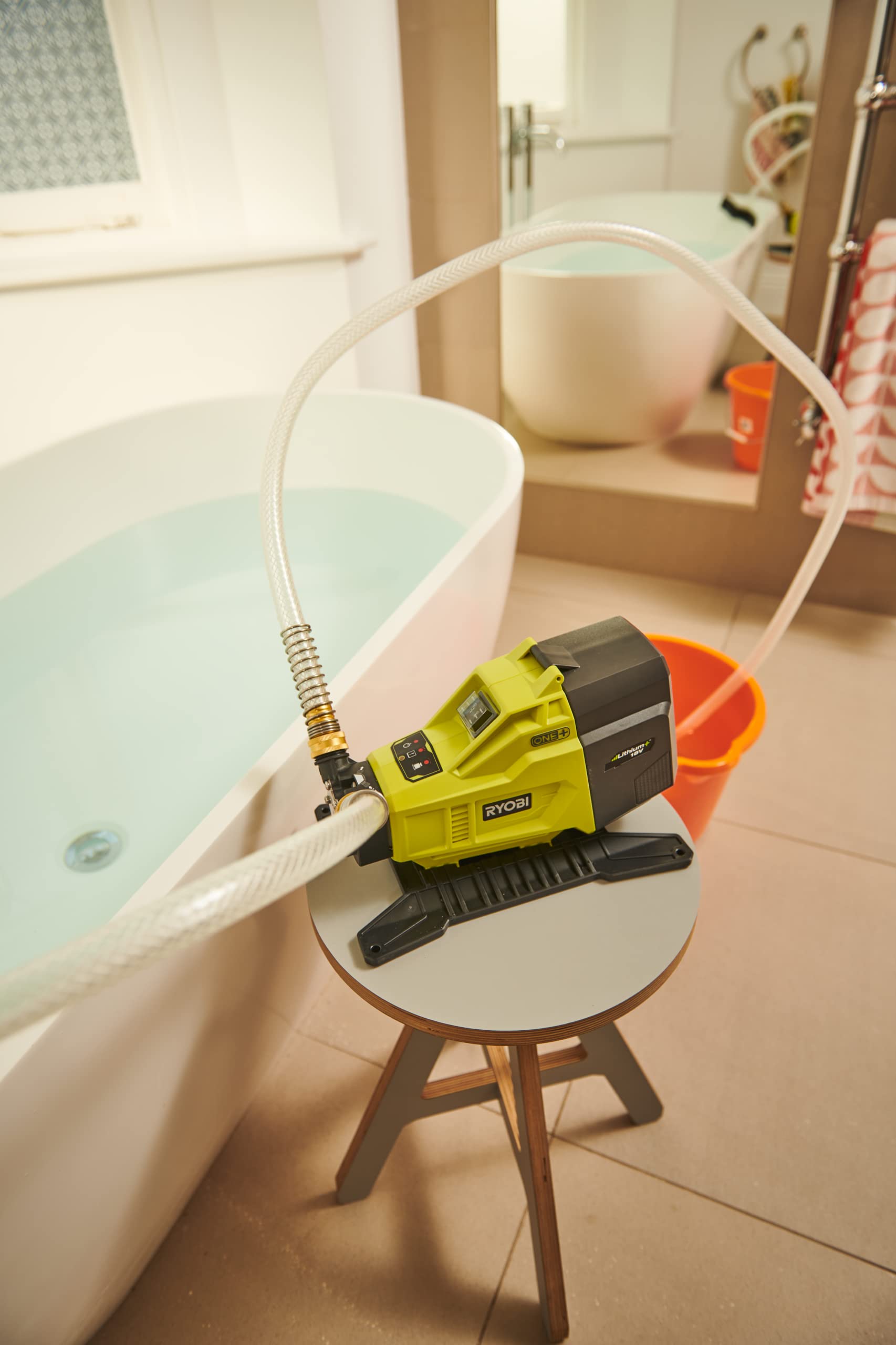 ryobi-r18tp-0-pompa-di-trasferimento-acqua-a-batteria-18v-one-portata-1-500-l-h- image 5