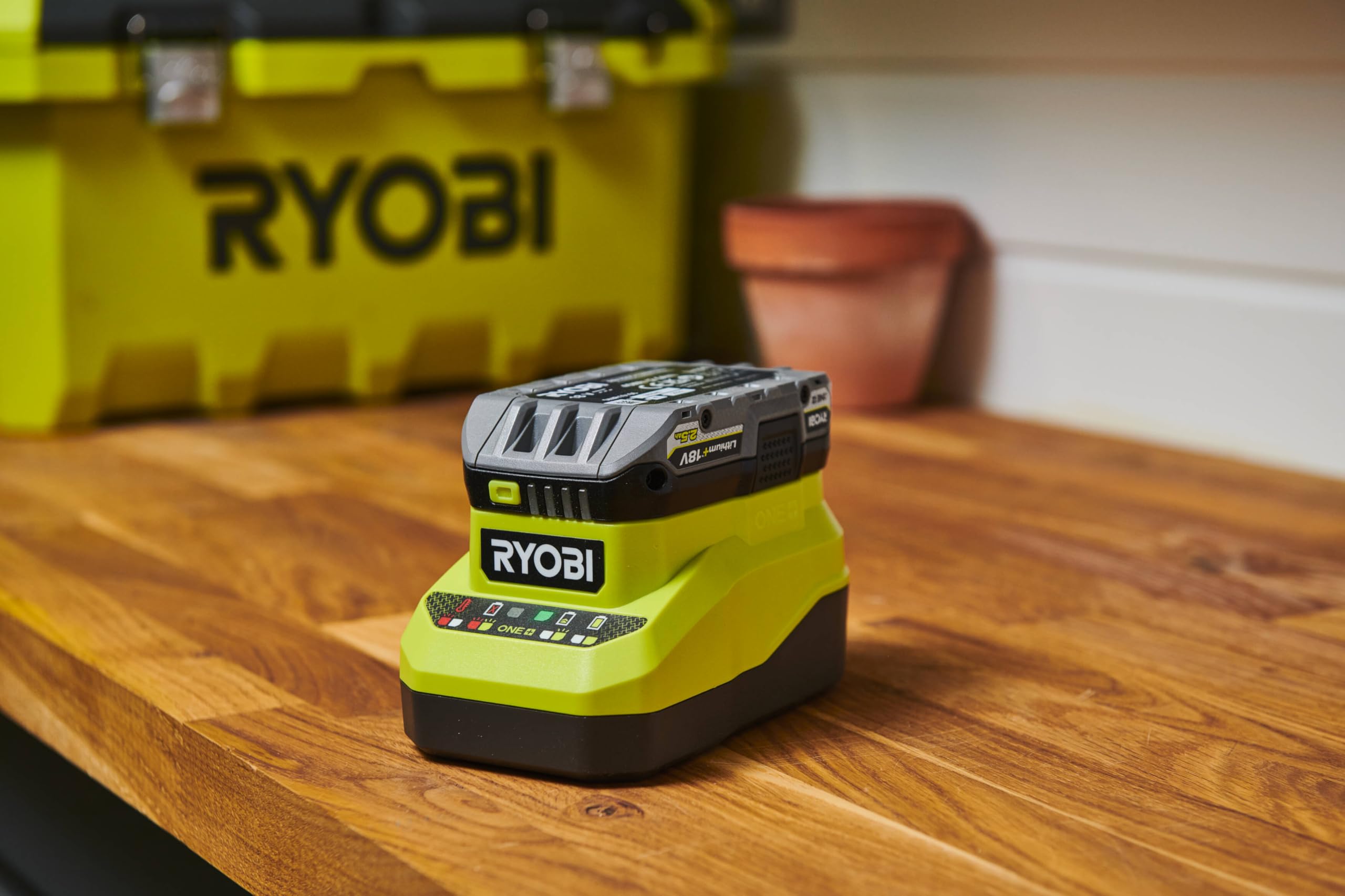 ryobi-r18pd32-2c20sp-trapano-a-percussione-18v-one-con-2-batterie-2-0-ah-caricab image 7