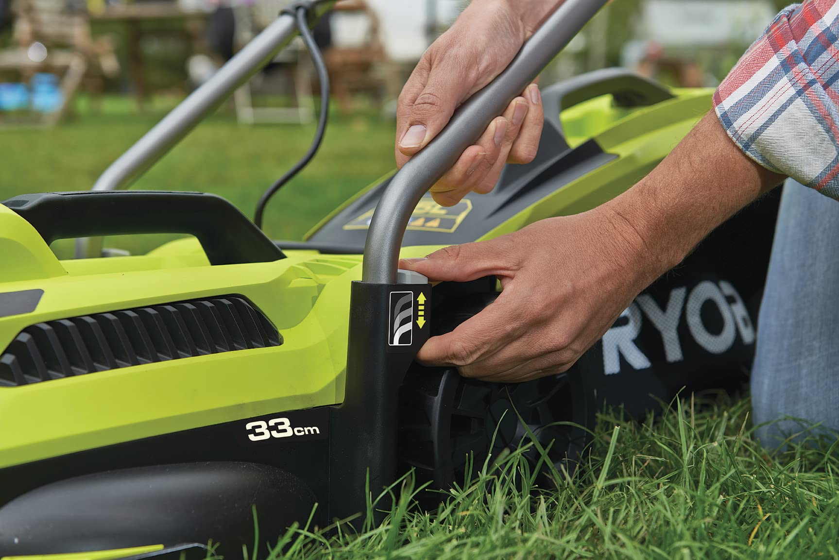 ryobi-rlm15e36h-tosaerba-elettrico-1500w-con-taglio-36cm-cesto-raccolta-45l-mulc image 7
