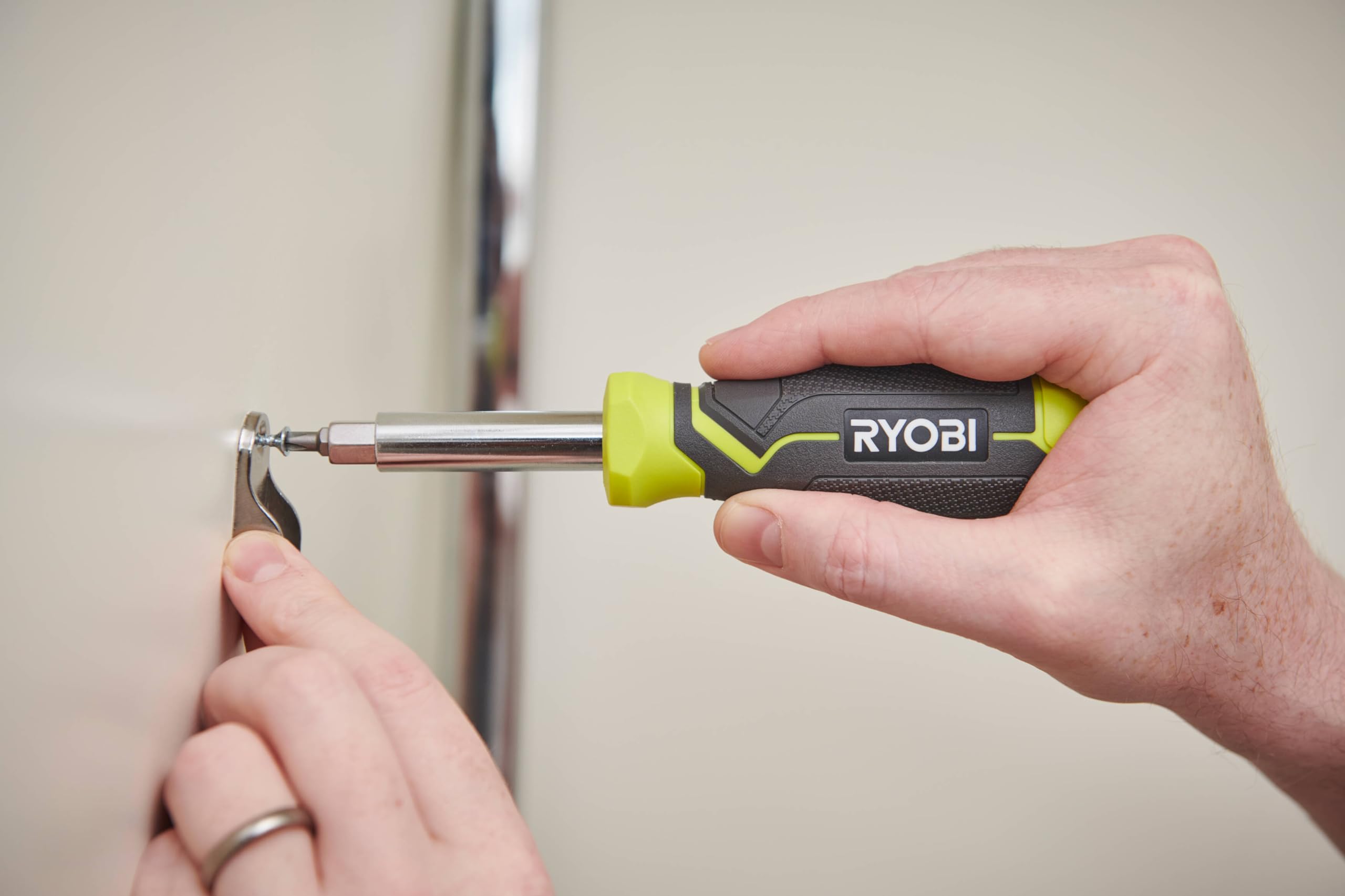 ryobi-rhsdm1101-cacciavite-11-in-1-multitool-a-inserti-con-gambo-magnetico-e-pun image 6