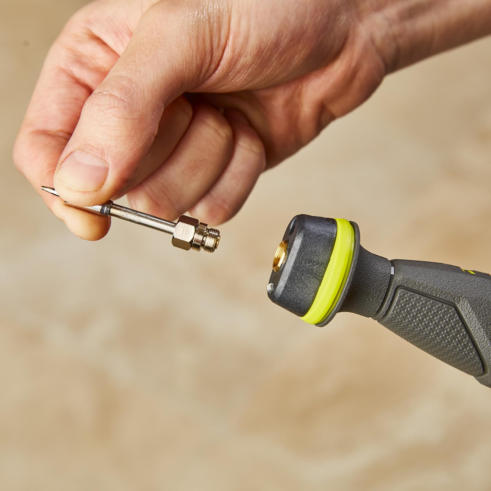 ryobi-rsi4-120g-saldatore-a-batteria-ricaricabile-usb-lithium-4v-con-batteria-2- image 3