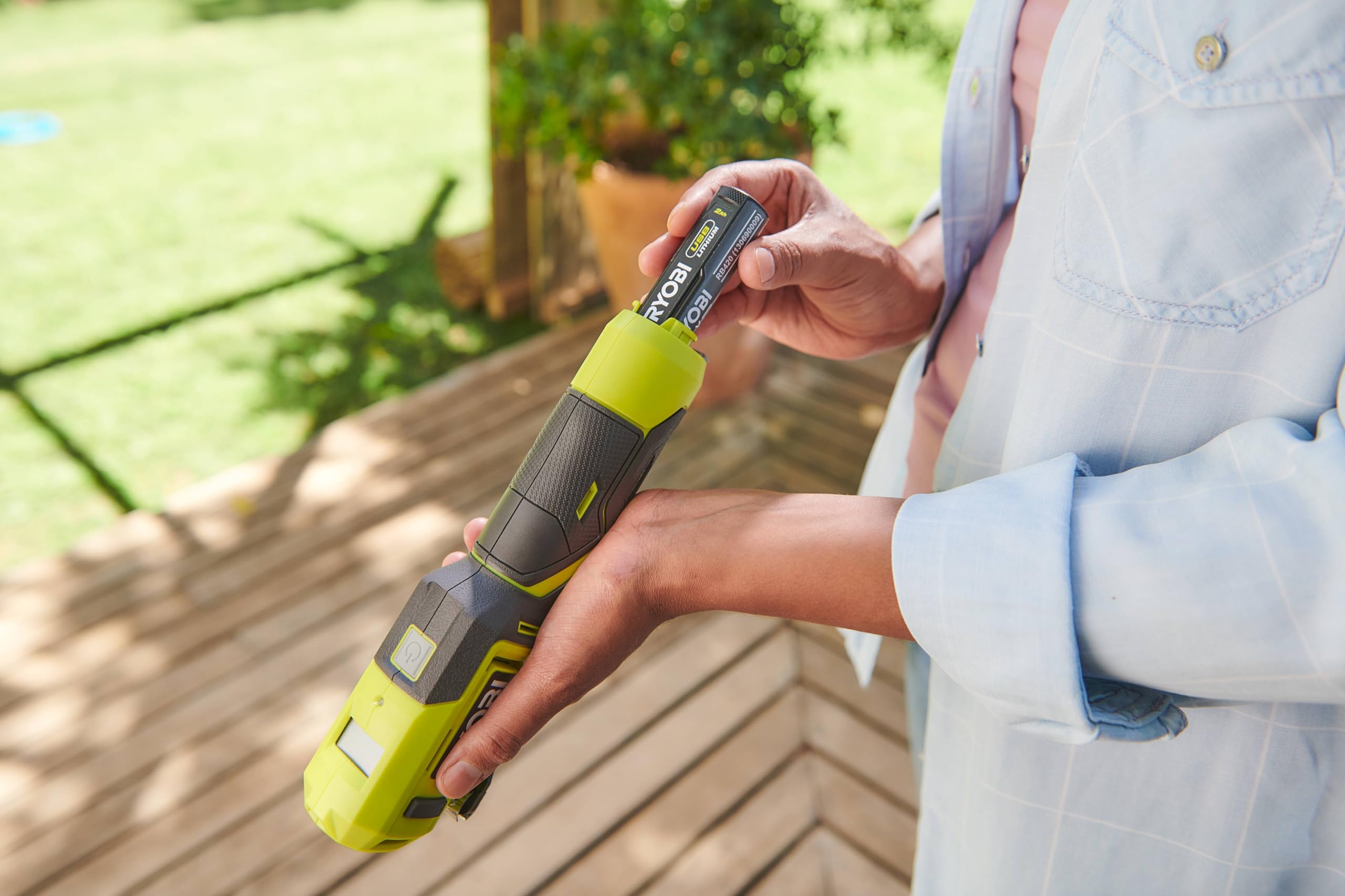 ryobi-ri4-0-gonfiatore-portatile-usb-lithium-4v-6-9-bar-100-psi-display-lcd-digi image 5