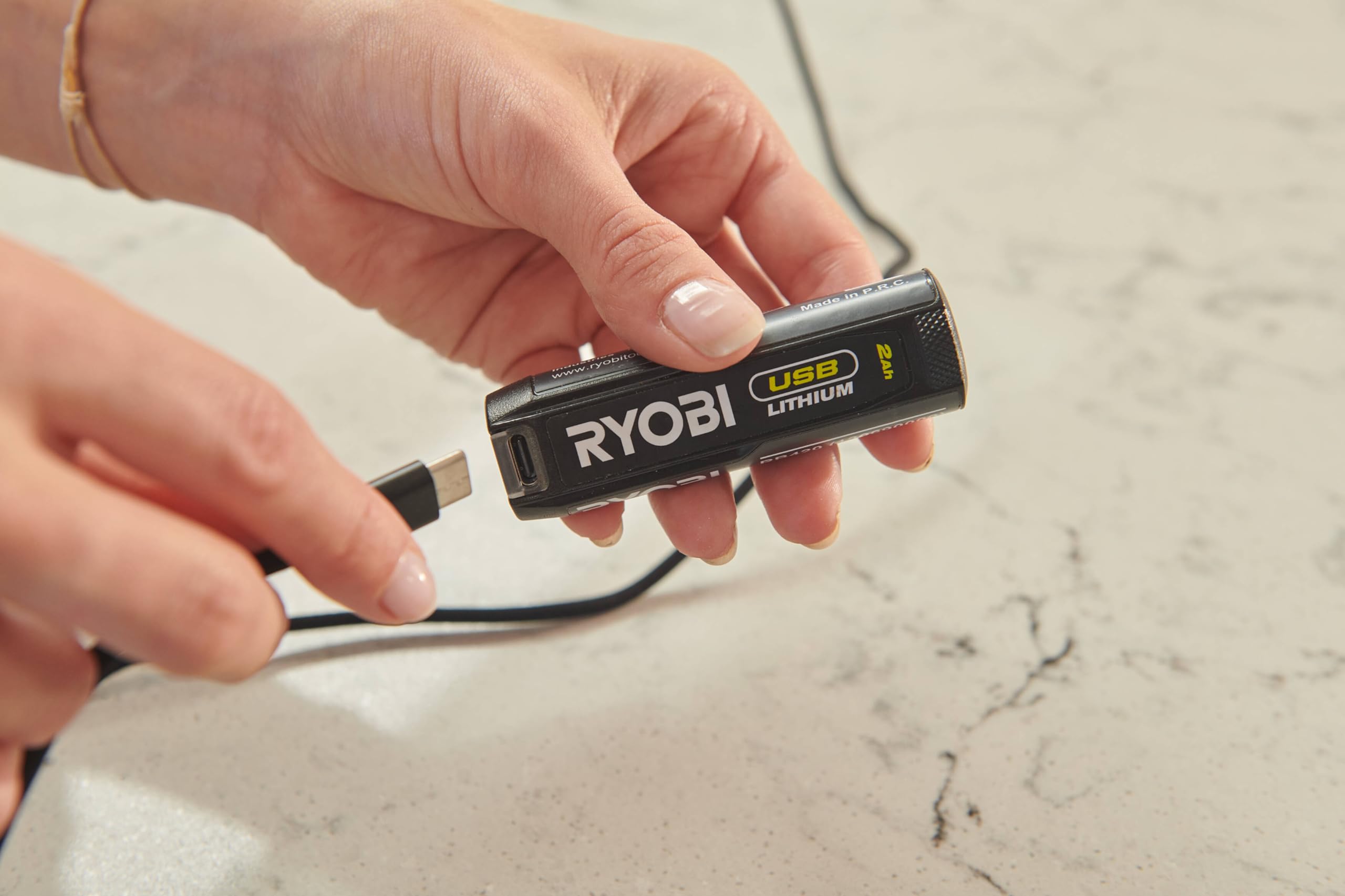 ryobi-rb420-batteria-al-litio-4v-usb-2-0ah-con-cavo-usb-per-utensili-e-torce-ryo image 6