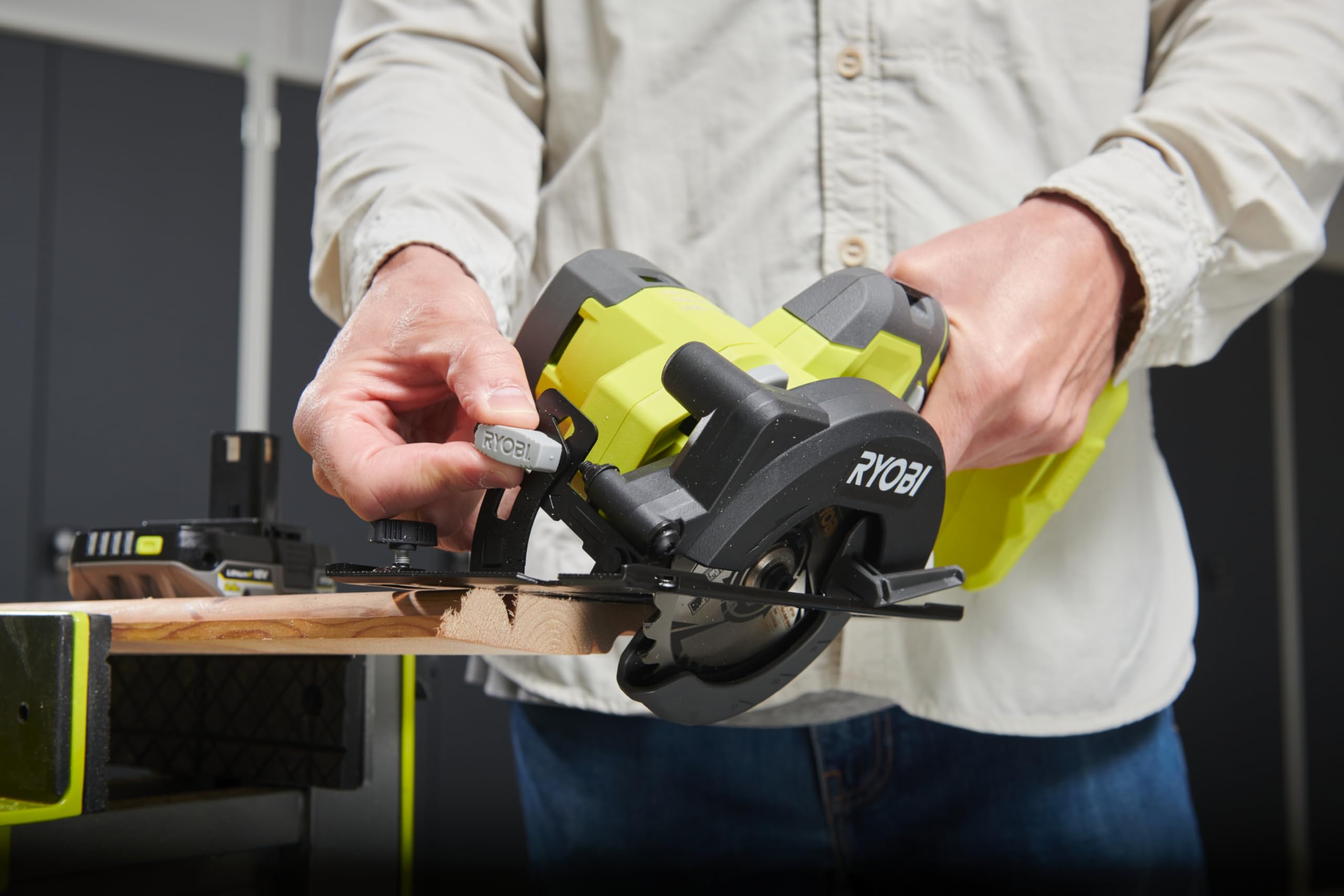 ryobi-r18cs115-1c20gp-sega-circolare-a-batteria-18v-one-kit-lama-115-mm-taglio-4 image 4