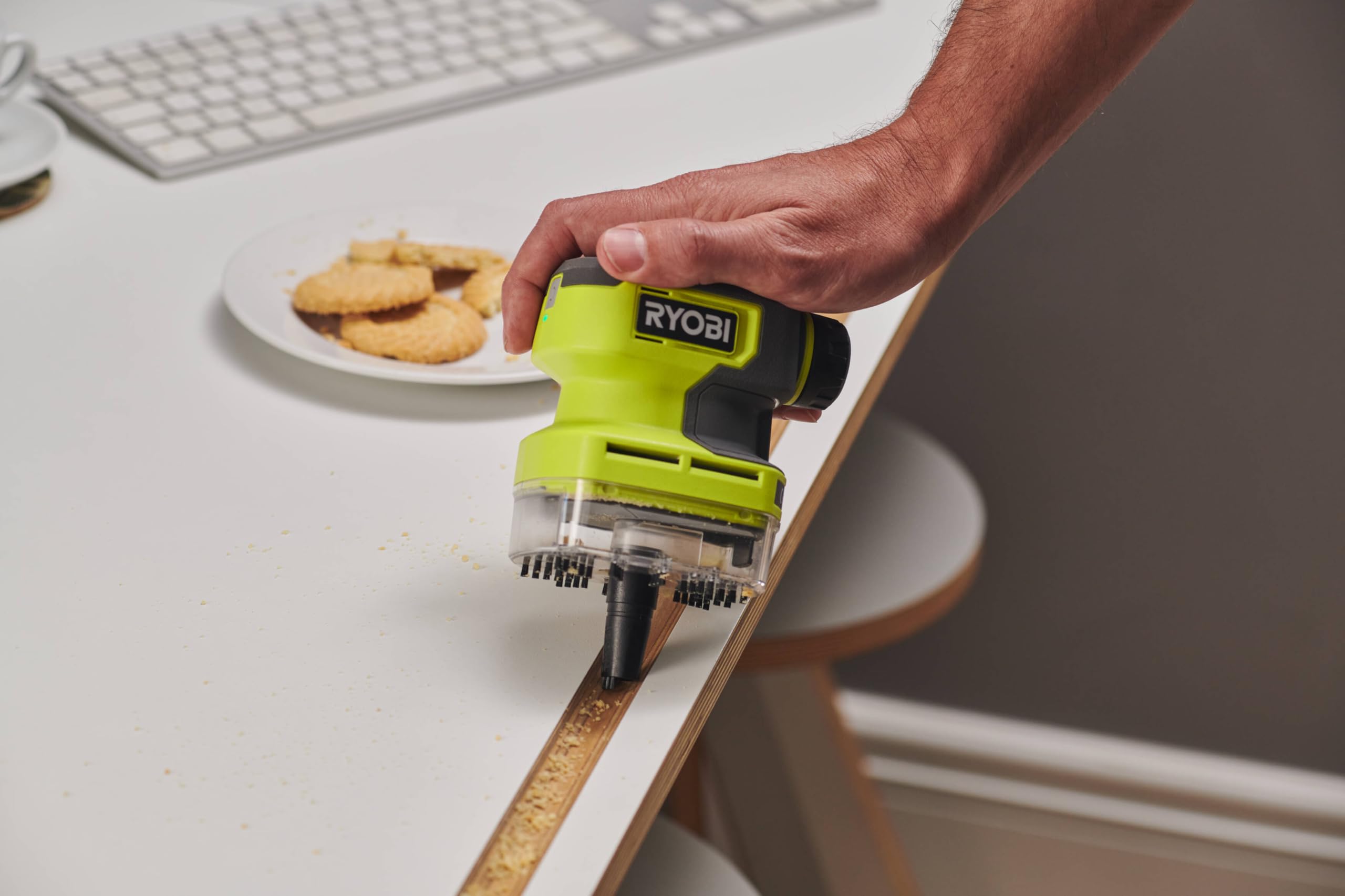 ryobi-rdv4-0-aspiratore-compatto-a-batteria-4v-usb-litio-senza-batteria-e-carica image 5