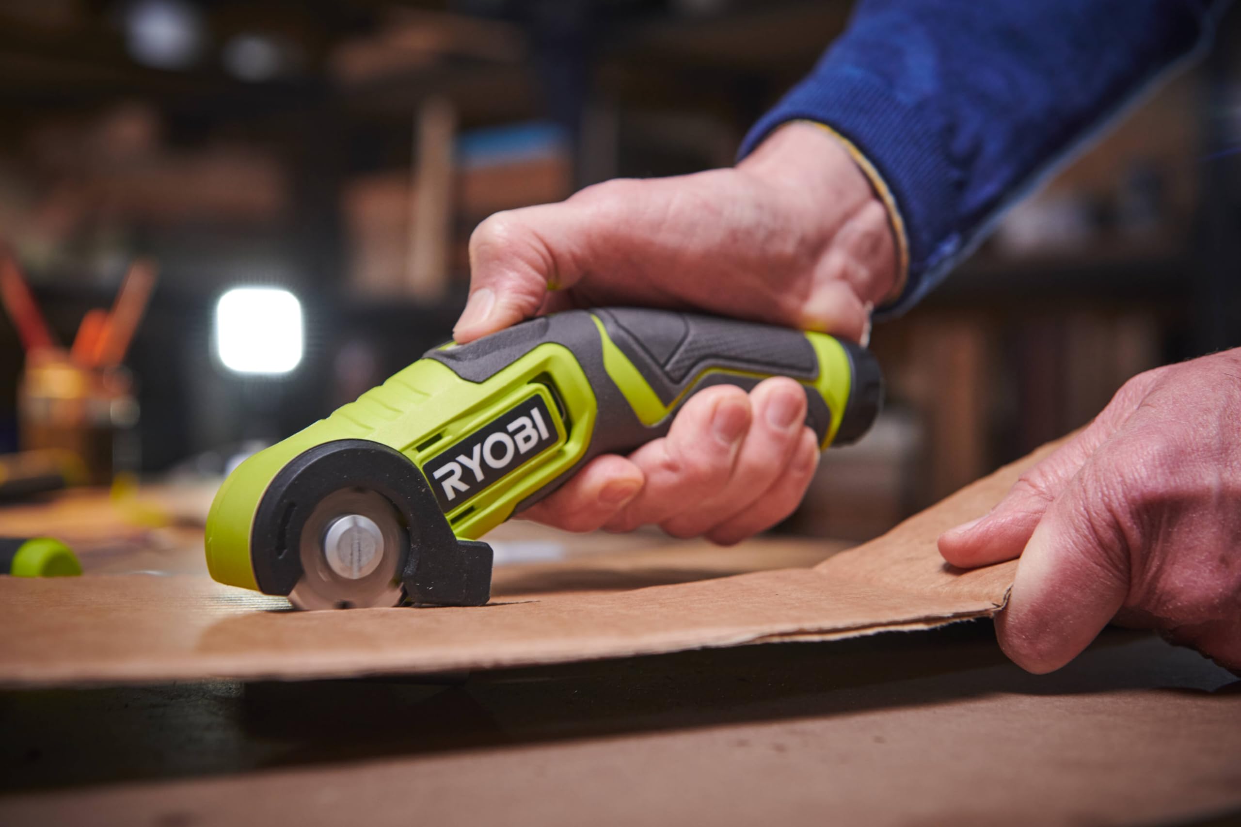 ryobi-rct4-120g-taglierina-a-batteria-4v-con-lama-auto-affilante-taglio-6-mm-bat image 2