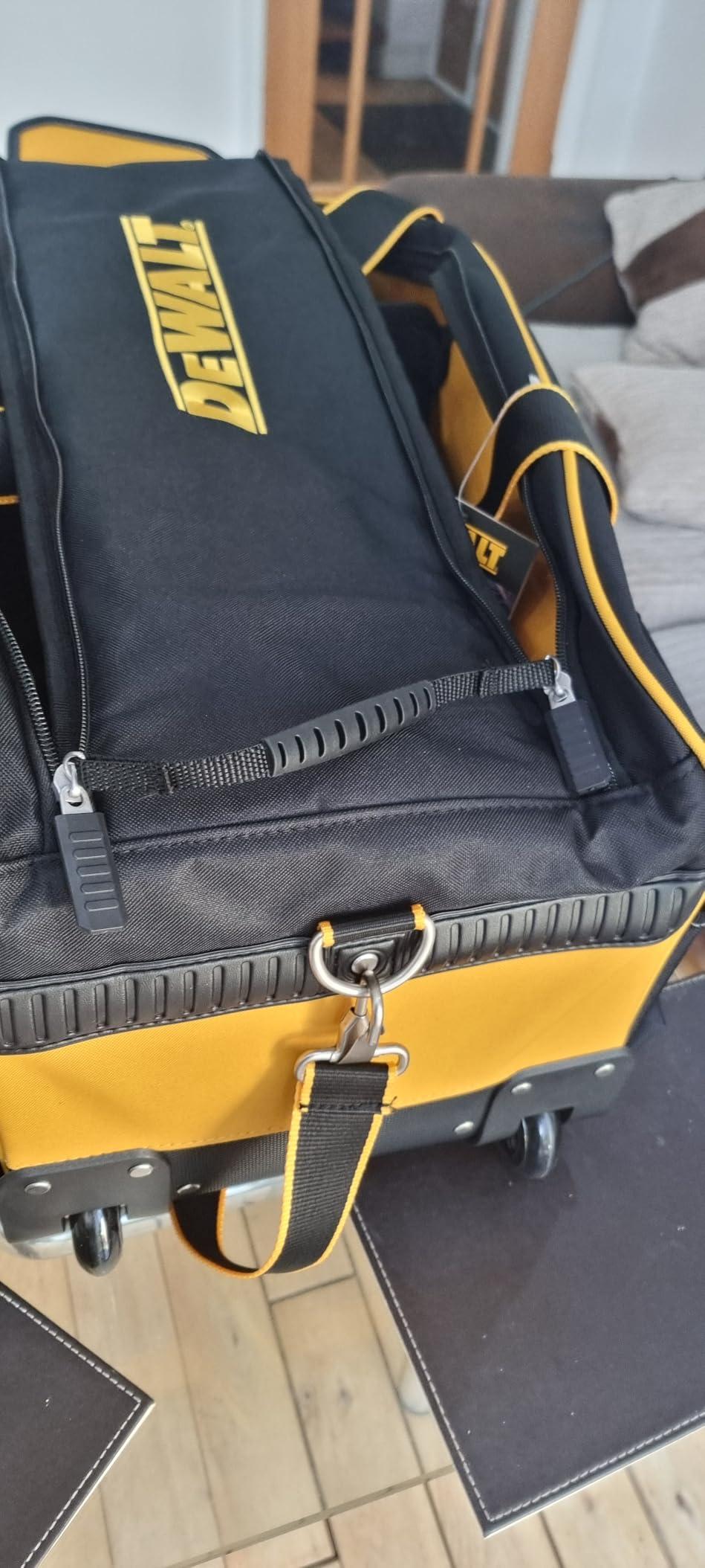 Capiente ma pesante vuota