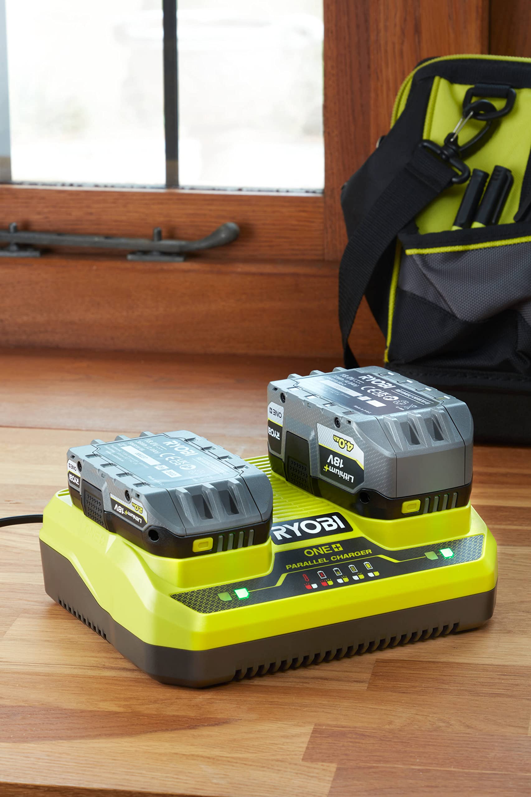 ryobi-rc18240-caricabatterie-originale-18v-one-a-doppia-porta-4-0a-2-0a-tecnolog image 2