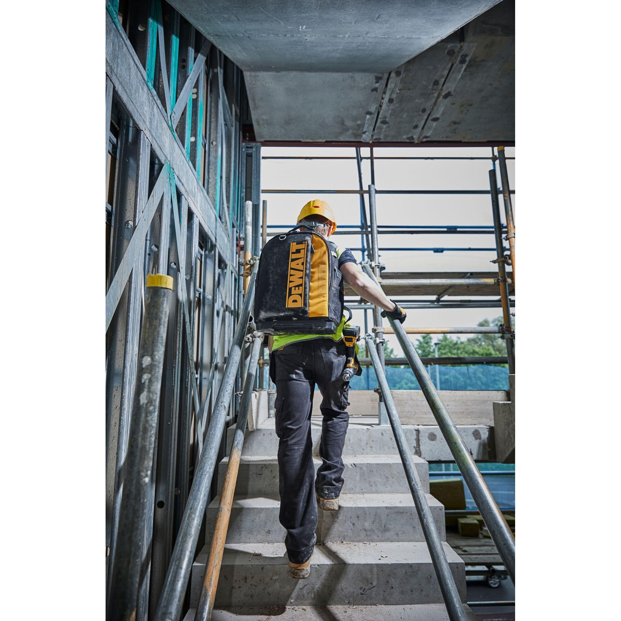 dewalt-dwst81690-1-zaino-portautensili-da-40l-in-tessuto-1200d-colore-nero-capac image 7