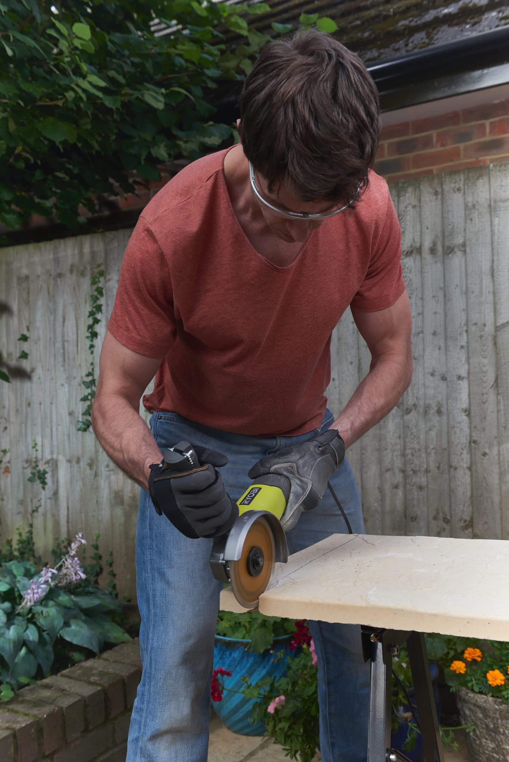 ryobi-rag800-125g-smerigliatrice-angolare-elettrica-800w-disco-125mm-12000-giri- image 3