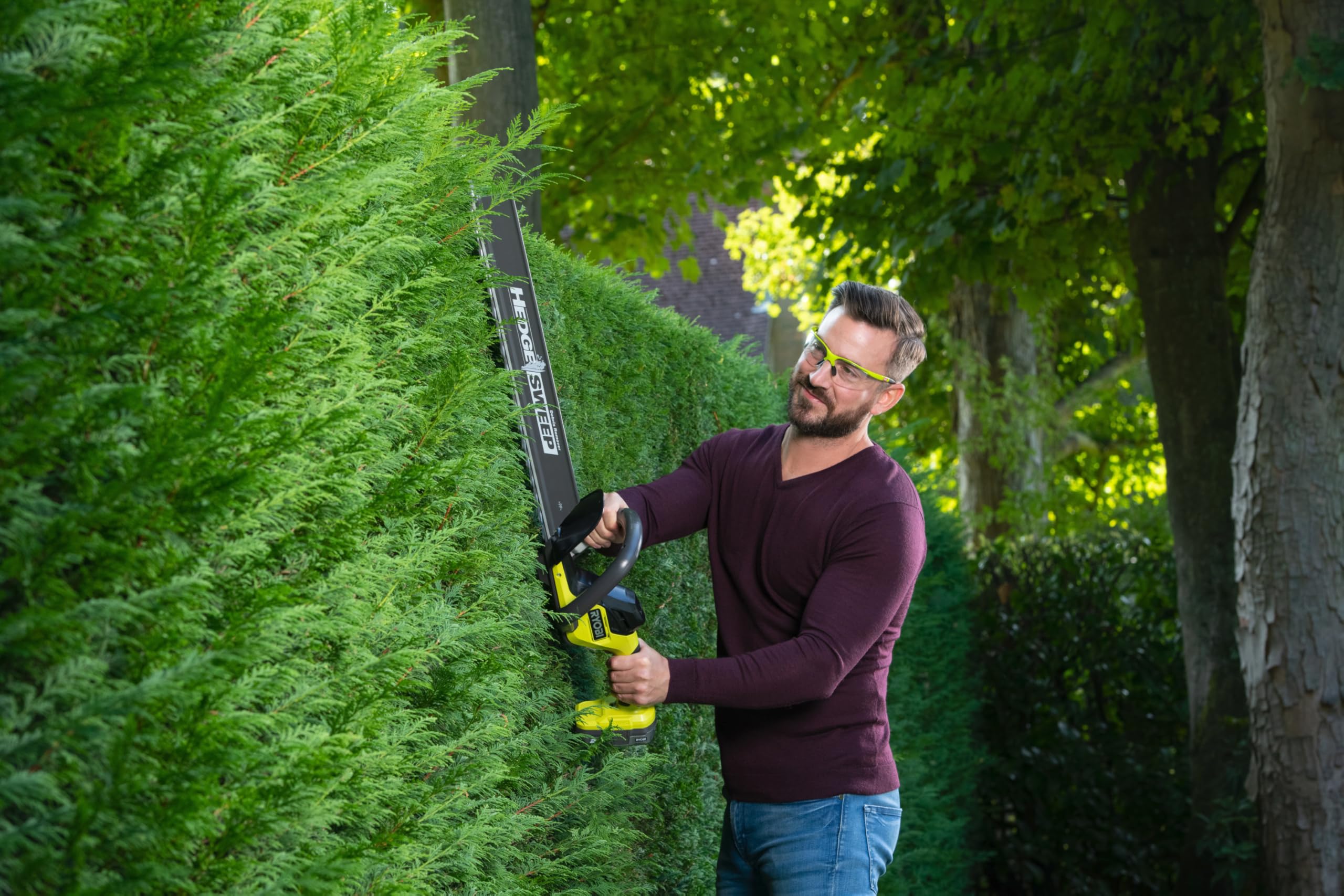 ryobi-ry18ht55a-120-tagliasiepi-a-batteria-18v-one-lama-55-cm-con-batteria-2-0-a image 6