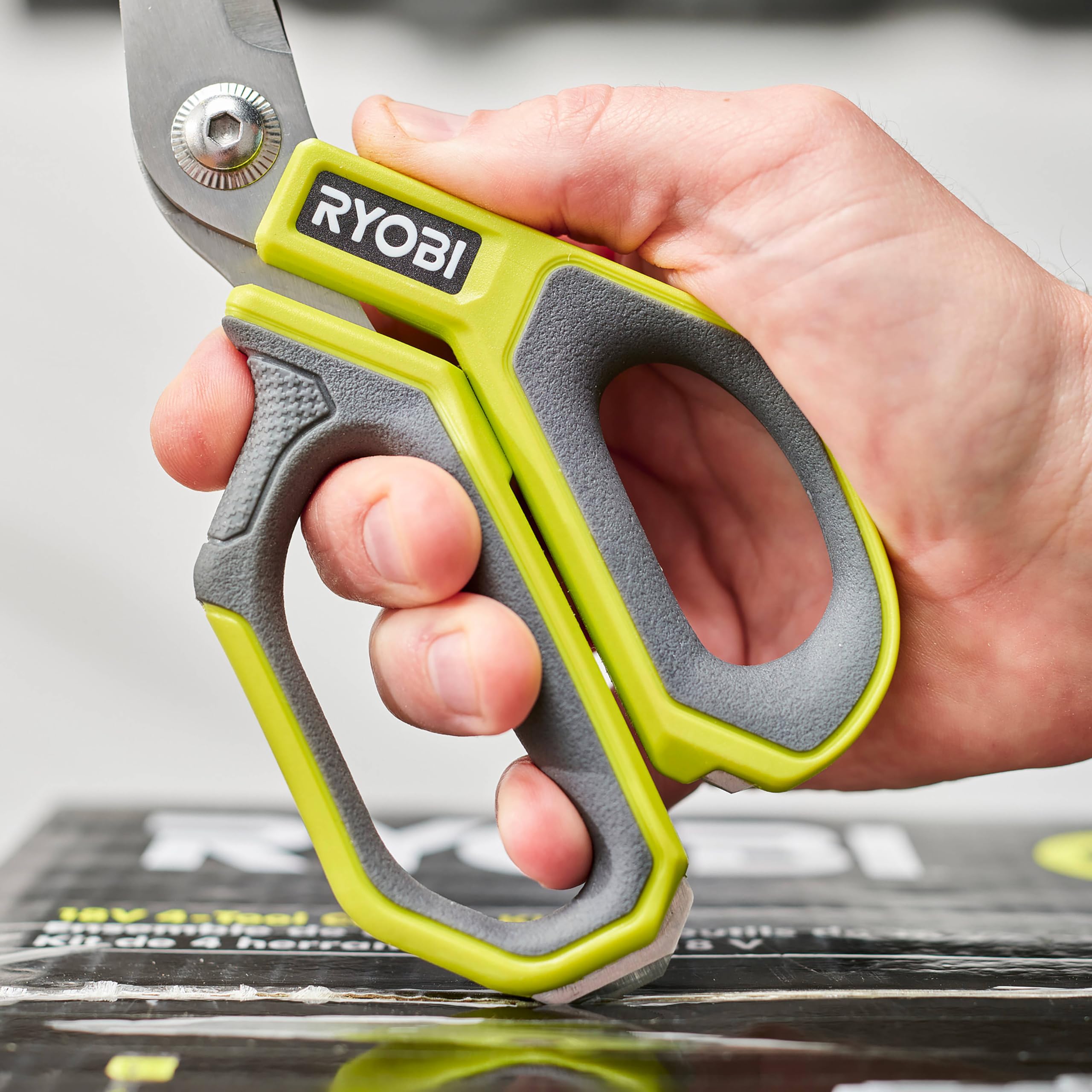 ryobi-rhcss01-forbici-multiuso-da-lavoro-con-lame-in-acciaio-impugnatura-ergonom image 4