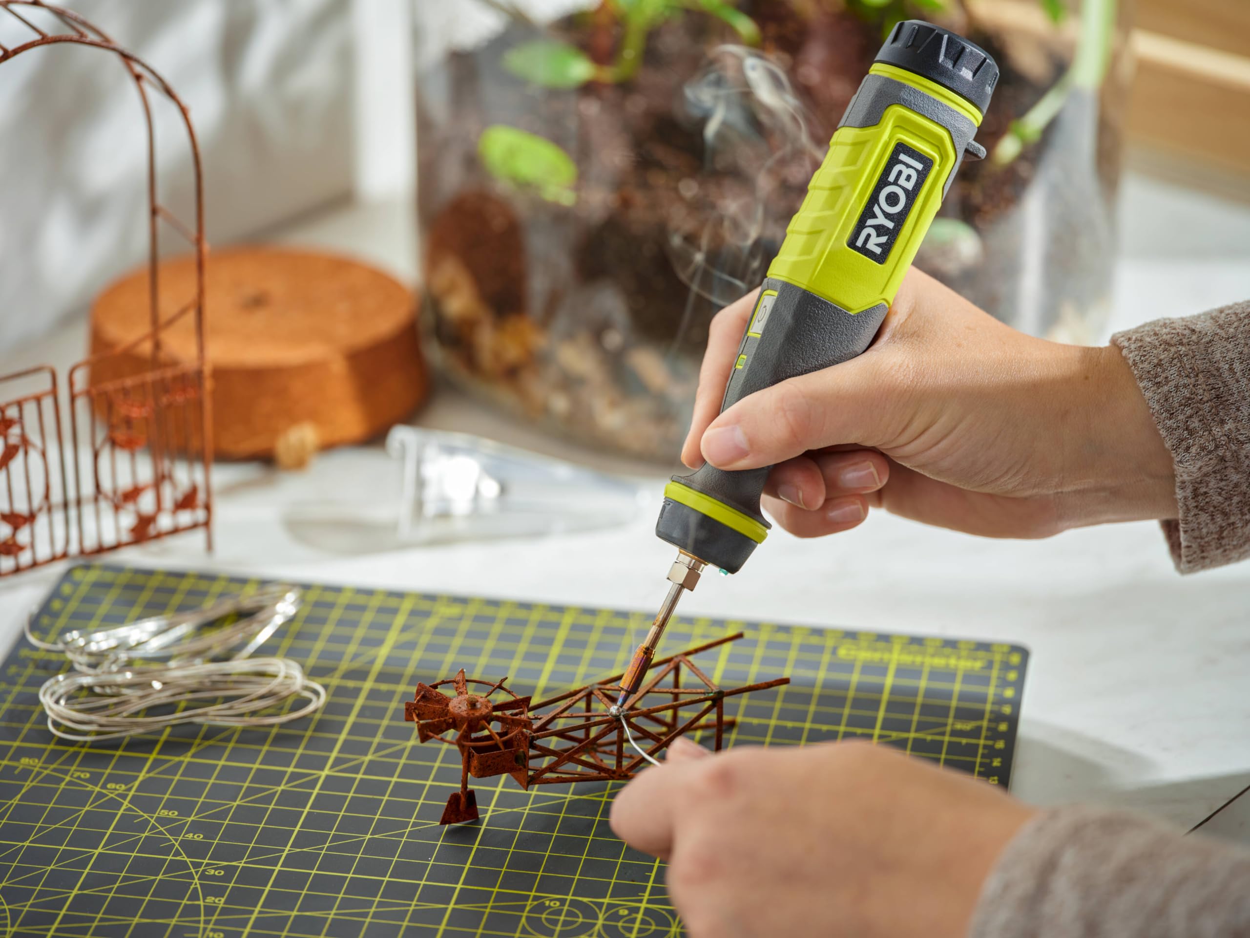 ryobi-rsi4-0-saldatore-a-batteria-4v-usb-al-litio-compatto-senza-batteria-con-fi image 6
