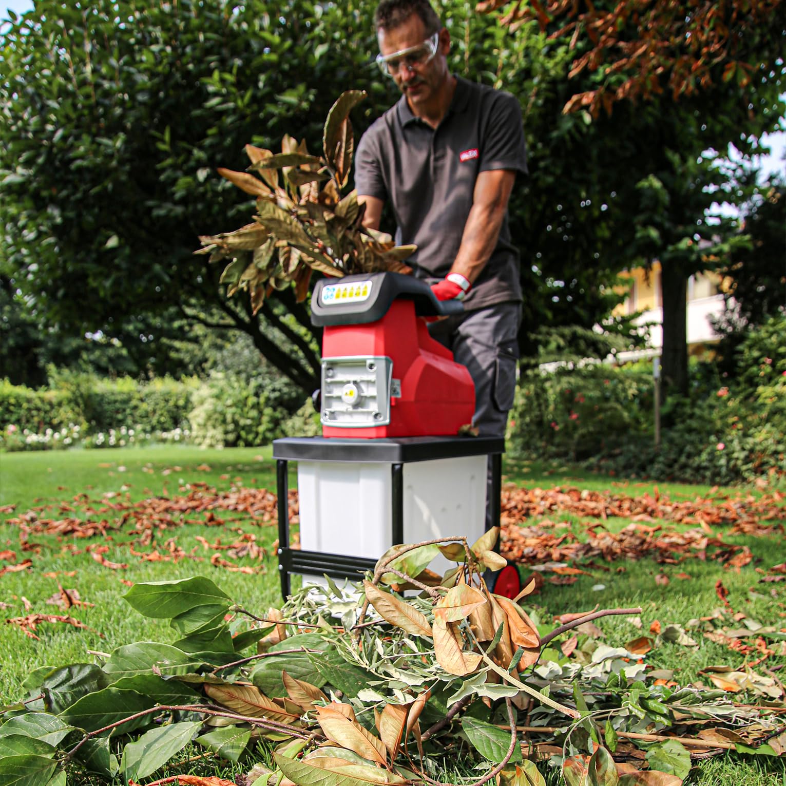 valex-biotrituratore-bt2900i-silenzioso-a-rullo-2500w-taglio-40-mm-cesto-50-litr image 5