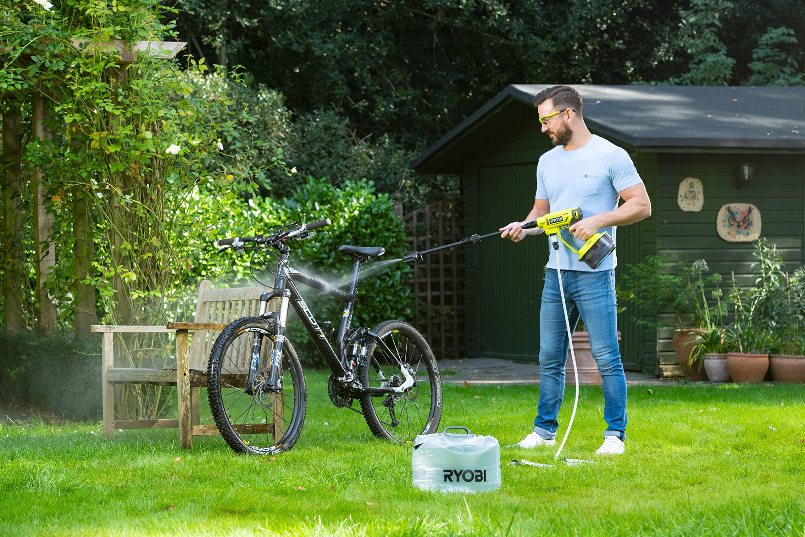 ryobi-serbatoio-sacca-d-acqua-da-20-litri-per-idropulitrice-a-batteria-18v-one-r image 2