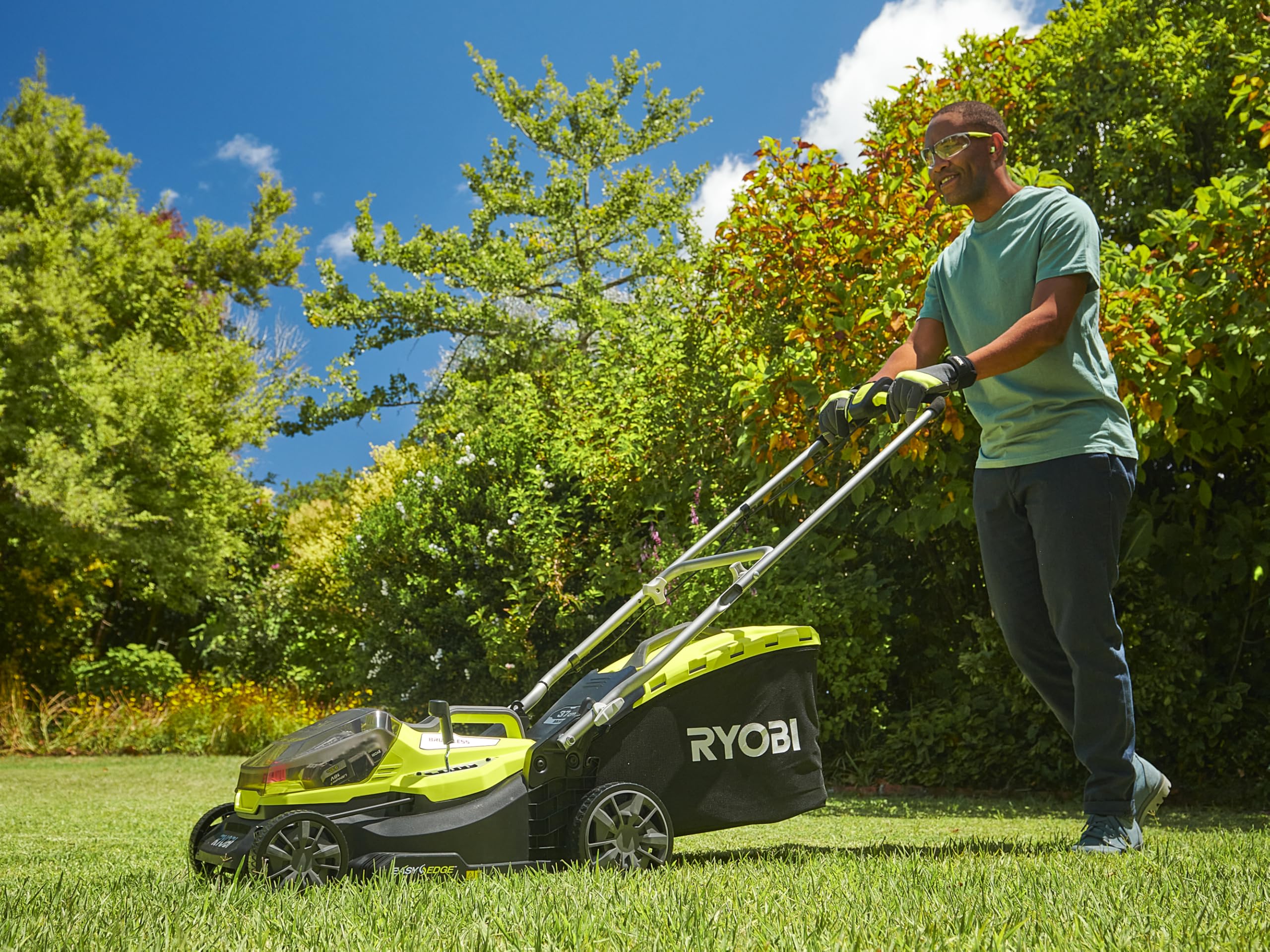 ryobi-ry18lm37a-240-tagliaerba-a-batteria-18v-one-37-cm-con-2-batterie-4-0-ah-ra image 3