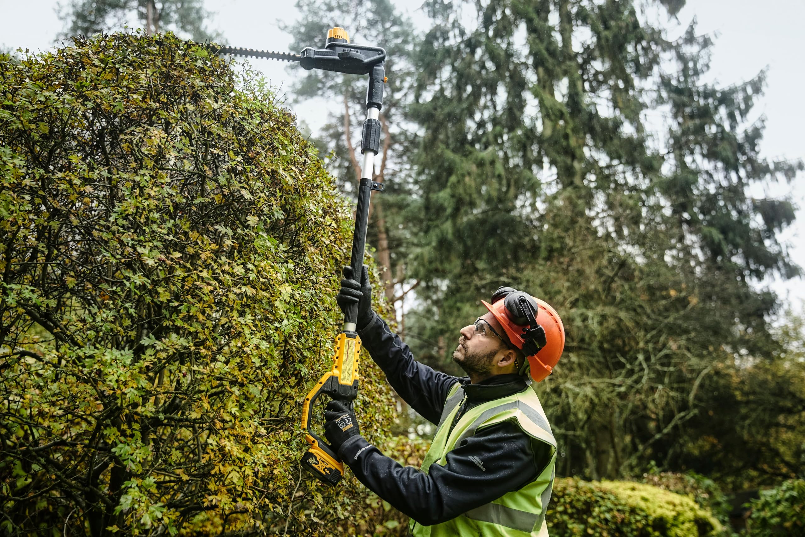 dewalt-dcmph566n-xj-tagliasiepi-telescopico-18v-senza-batteria-testa-snodata-180 image 8