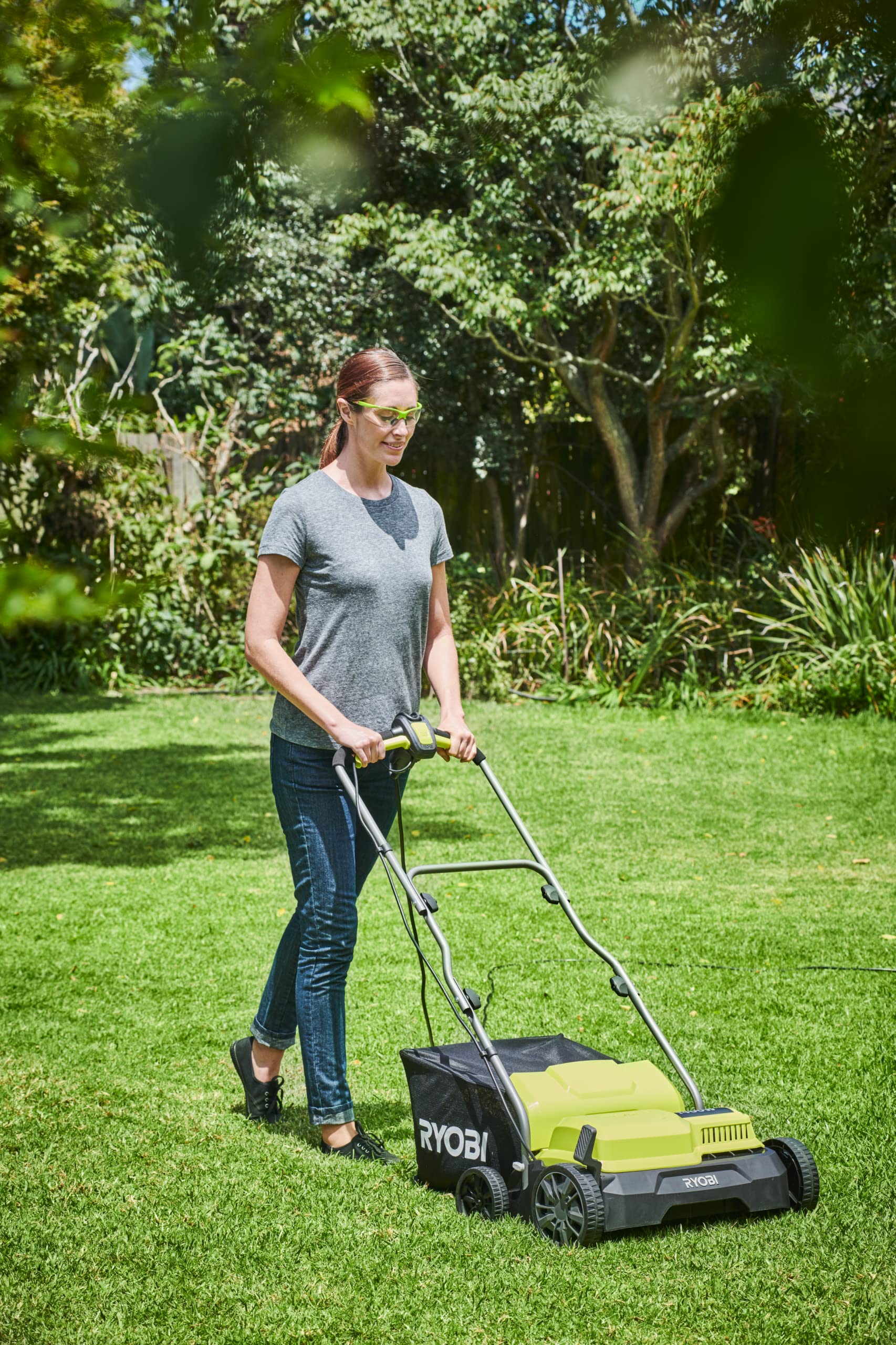 ryobi-ry1400sf35b-scarificatore-aeratore-elettrico-1400-w-larghezza-35-cm-4-prof image 3