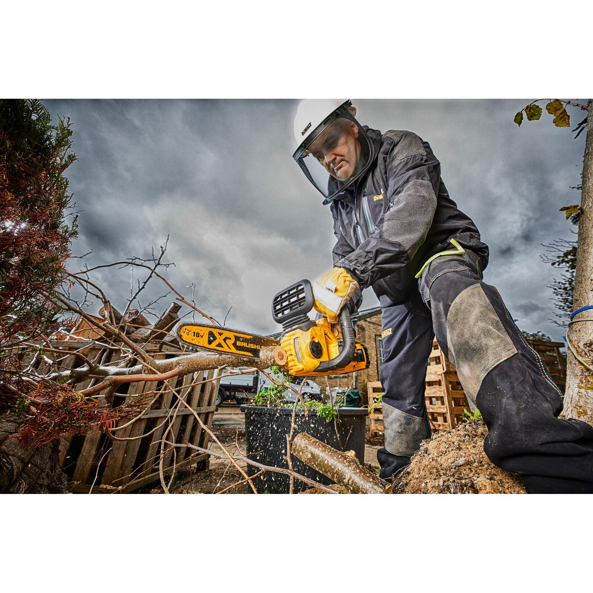 dewalt-dcm565p1-qw-elettrosega-compatta-brushless-xr-18v-con-barra-oregon-30cm-b image 5